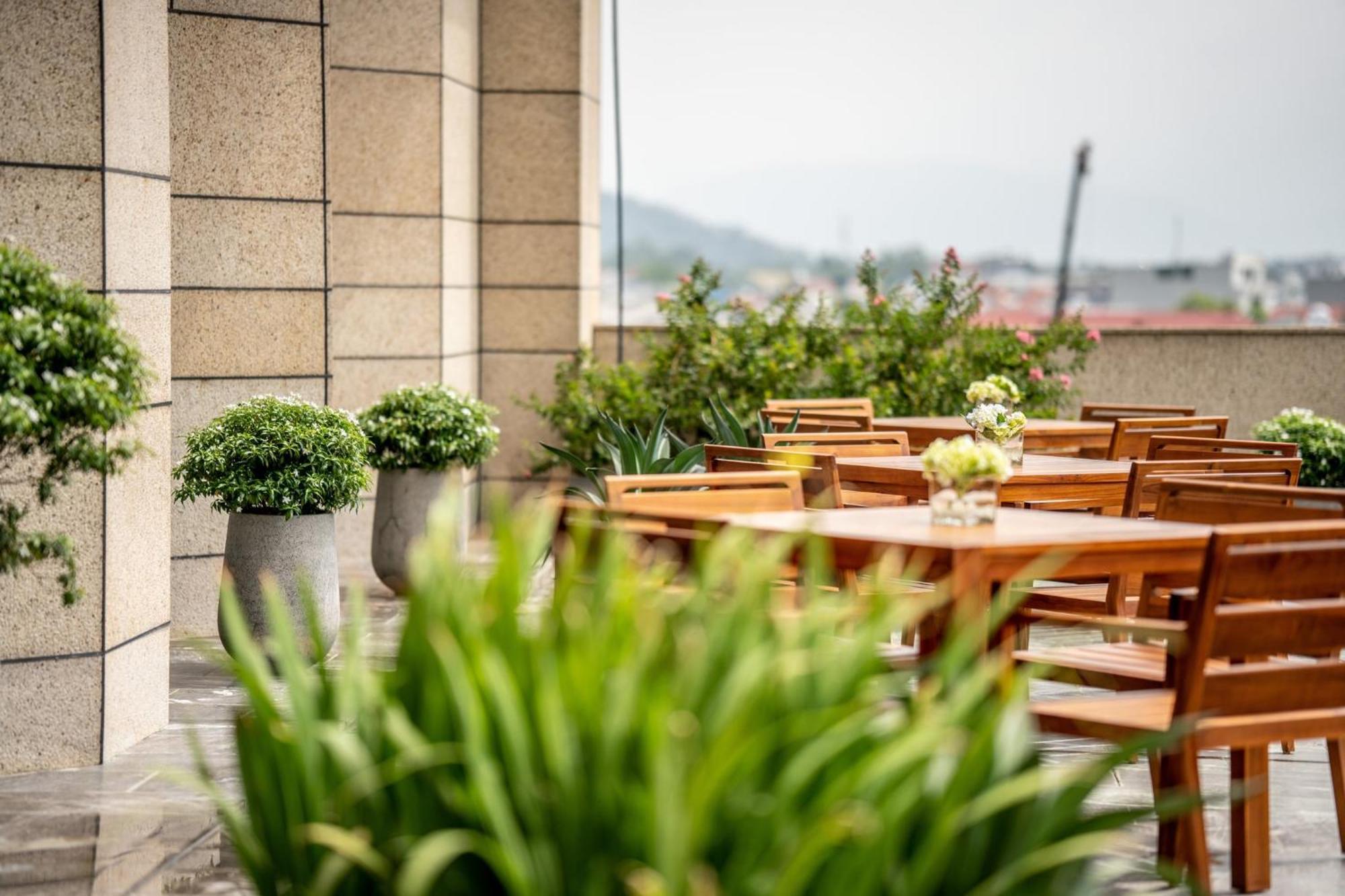 Crowne Plaza Vinh Yen City Centre By Ihg Luaran gambar